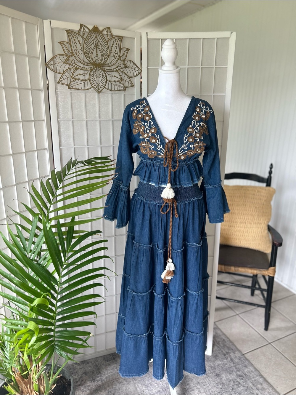 ZURY NWOT Embroidered Navy Maxi Skirt Set w/Tassel Tie